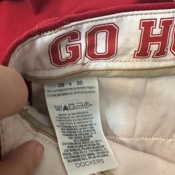 NWT Dockers Game Day Red Khaki Arkansas Razorbacks Pants 36 X 30 - Picture 9 of 10